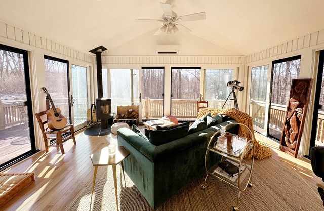 Entertainer's Dream, Designer Getaway