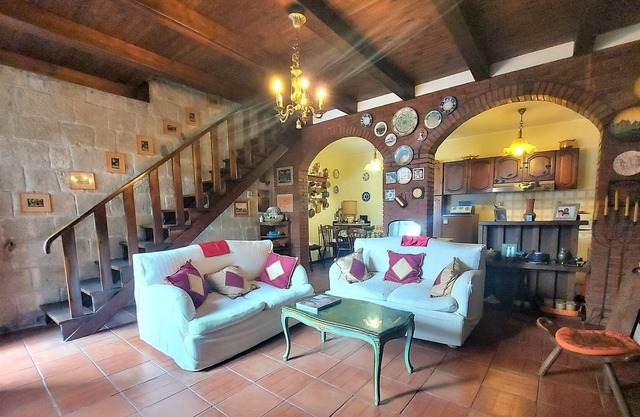 Reizendes Ferienhaus in Santa Fiora mit Balkon