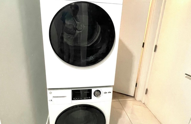 Entire 2 bedrooms basement suite in Surrey fleetwood