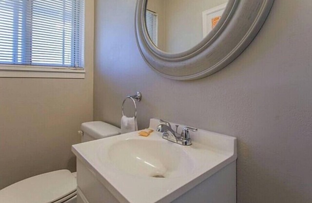 Entire 5 Bedroom Home in Temple