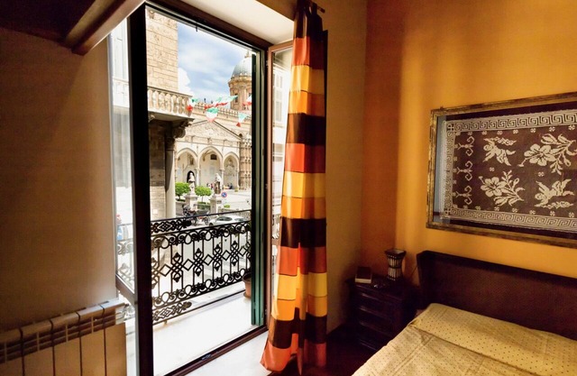 Komplette Wohnung mit Blick auf die Kathedrale, 2 Schlafzimmer und 2 Badezimmer, komplett ausgestattet