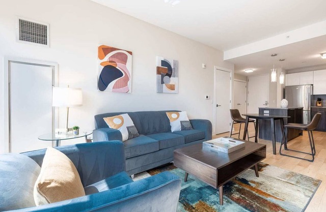 Entire Apt Near Downtown