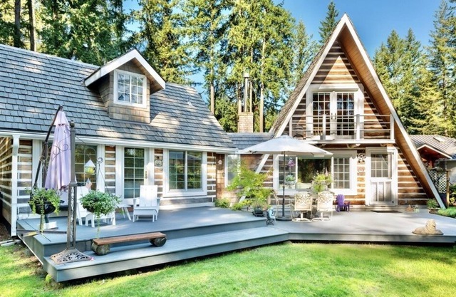 Entire Cabin Lake Retreat Near Bellevue & Seattle!