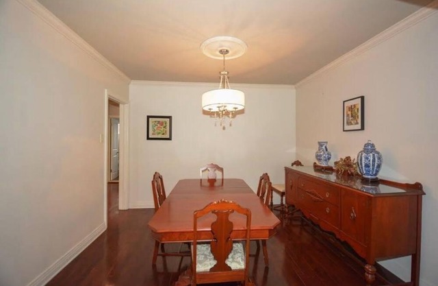 Entire Clean 3 Beds Apartment Near Crémazie Metro