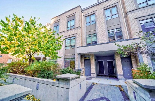 Entire condo 2 bedroom Budget Stay Walk to Subway