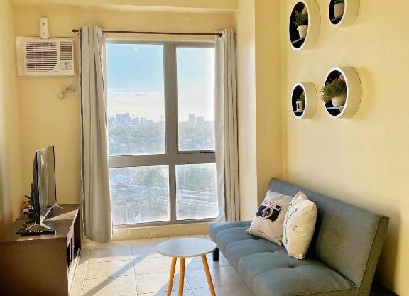 Entire Condominium City view