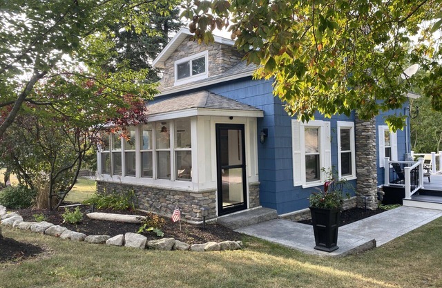 Entire cottage in Lakeside Marblehead, Ohio - New Listing