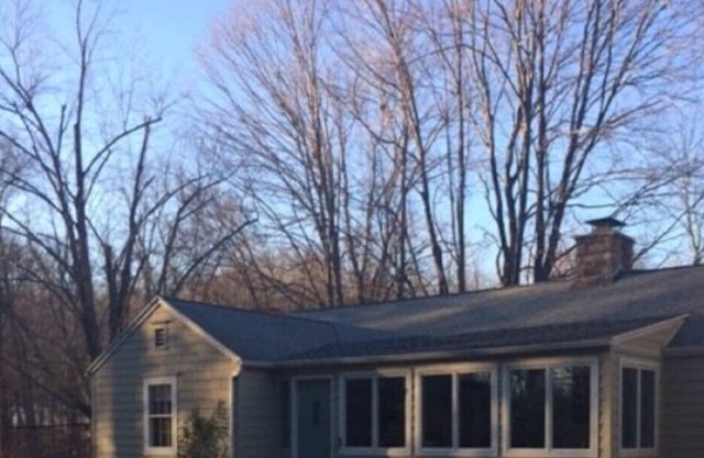 Entire cozy 2 BR home, great location