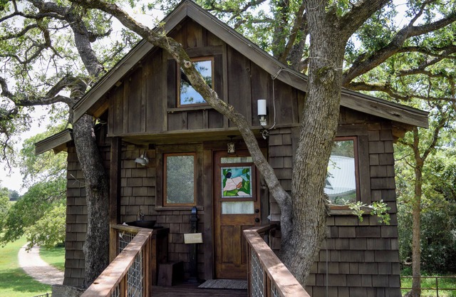 Entire Davis Ranch Retreat! 6 in 1! Sleeps up to 14!