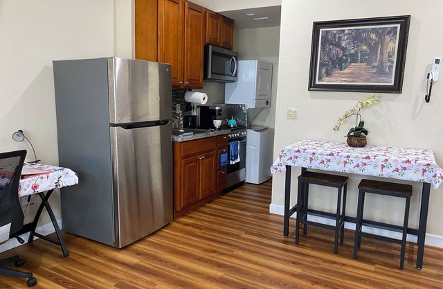 Convenient & prestigious location, nearby freeway, and many shopping centers.