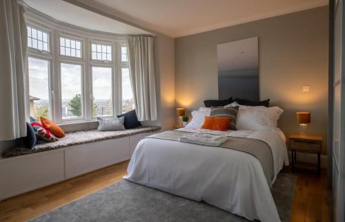 Entire home in Streatham with lovely views & ultra fast Wi-Fi