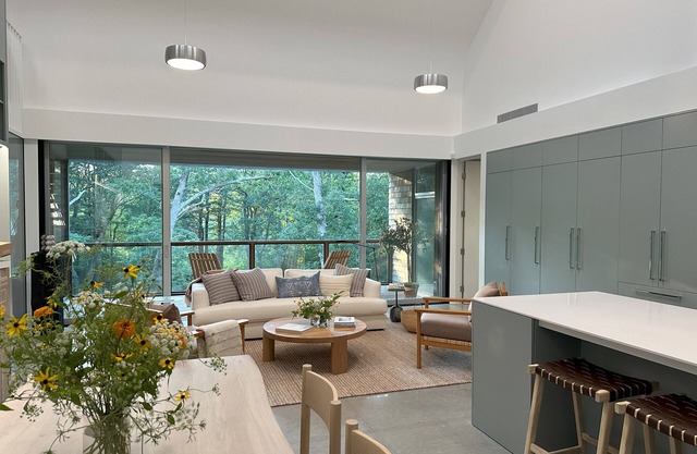 Entire home in West Tisbury, Massachusetts minutes from Lambert's Cove