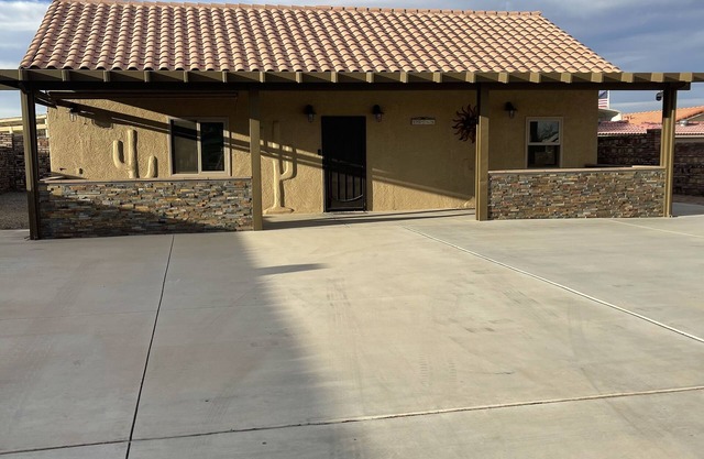 Entire Home- Yuma Foothills w/ RV Hook ups