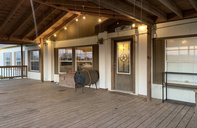 Entire House - Relax and Ride at Grace Ranch