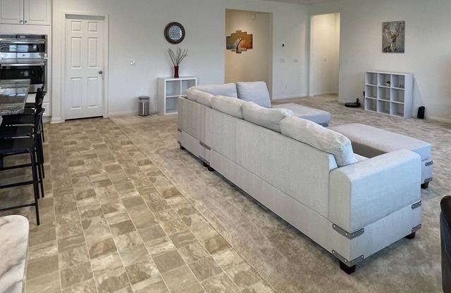 Entire new beautiful comfort clean of 4 bedrooms house