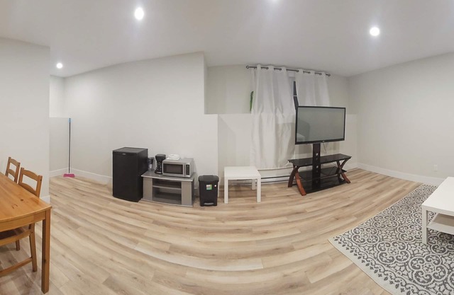 Entire private 1 Bedroom unit