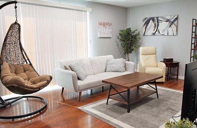 Entire Spacious home 3BD/2BA in the heart of the Bay Area