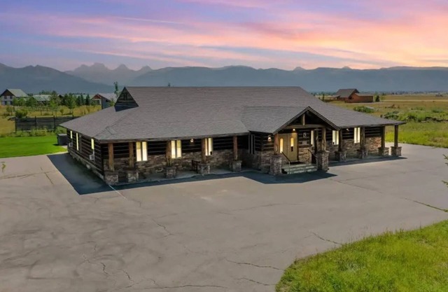 Entire Teton Crest Lodge Sleeps 30