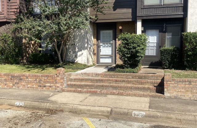Entire Town Home