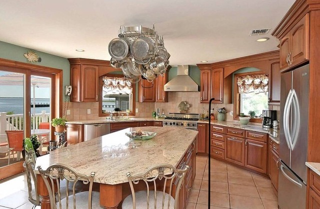Entire Waterfront Home with Panoramic Views of the Bay and Private Beach
