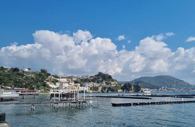 Enza&Gigi's Home - apartment in the heart of Baia