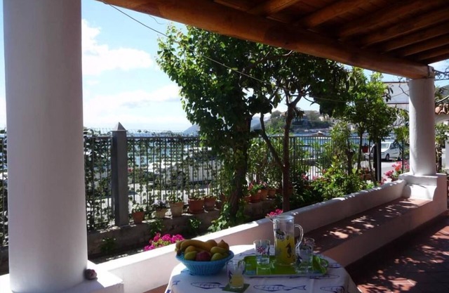 Zimmer nur wenige Schritte vom Zentrum und dem Hafen von Lipari in Le Terrazze entfernt