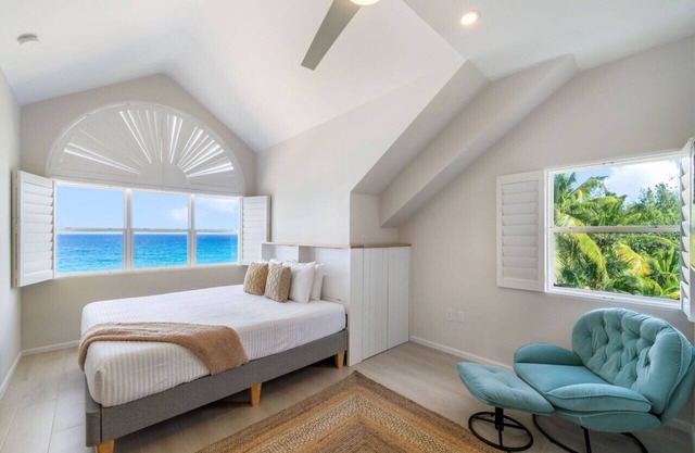 Oceanfront | 3 King Bed | Diving | Macabuca | Pool
