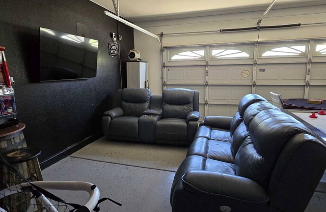 Epic 7BR 5.5BA themed Villa - Experience the Vegas Royale 14 min to strip