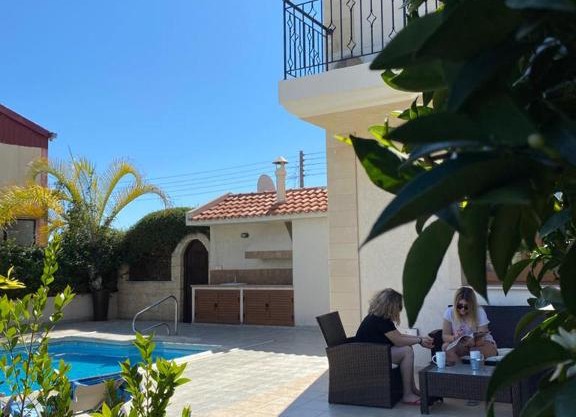 EPISKOPI VILLA, Luxury 4 Bedroom with Pool - Limassol