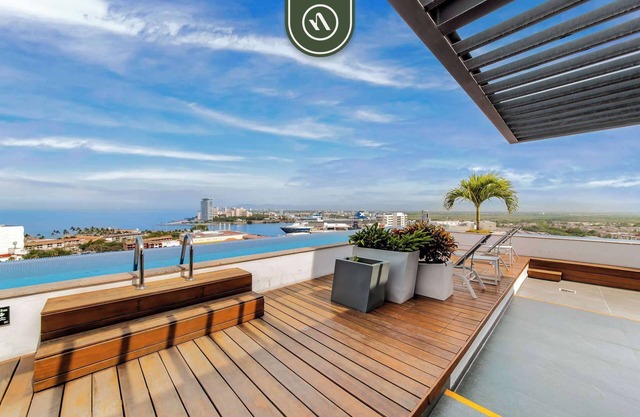 Equipped 1BR Condo with Private Balcony - Pool