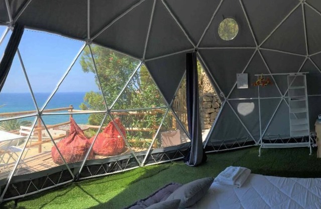 Einsiedelei von Montevergine: Seaview Dome Zwischen Himmel und Meer