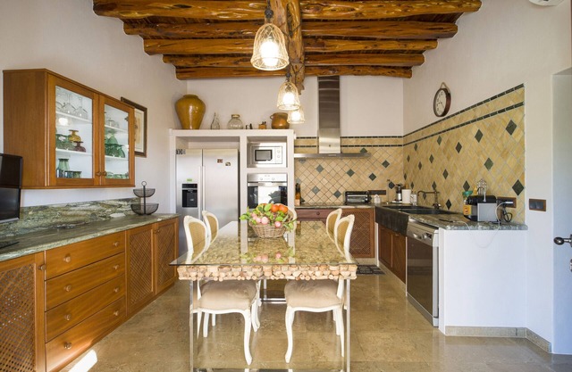 PEP SAN MATEO, CASA. Villa. Ibiza. Neu renovierte Villa auf dem Hügel des San Mateo-Tals