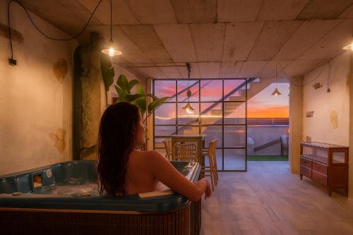 Escapada Refrescante con Jacuzzi, Barbacoa y Chimenea
