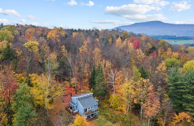 Escape 2 Stowe: 5 minutes from village of Stowe