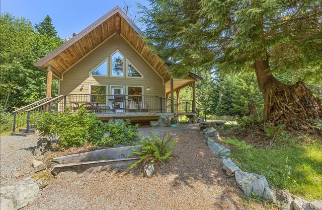 Escape the Tech-connected at Relaxing Elk Meadows
