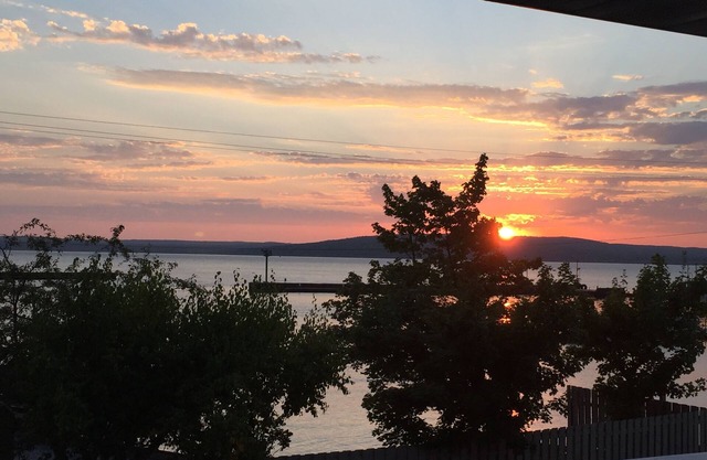Flucht nach Madeline Island! Superior Lakefront 2 Bedroom Condo