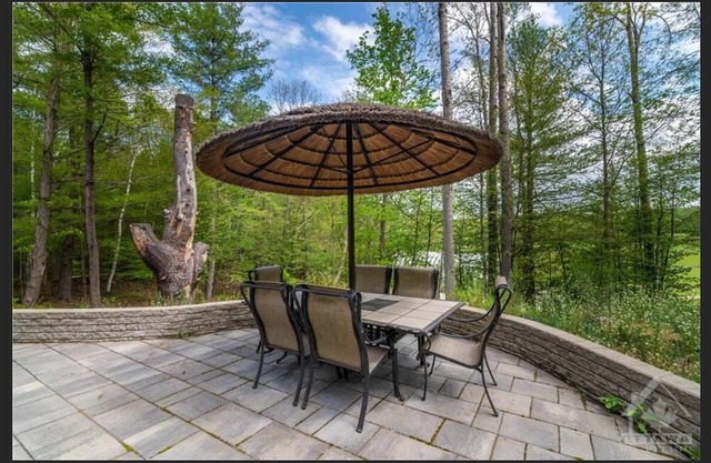Escape to Moonshine Chalet in beautiful Calabogie, ON