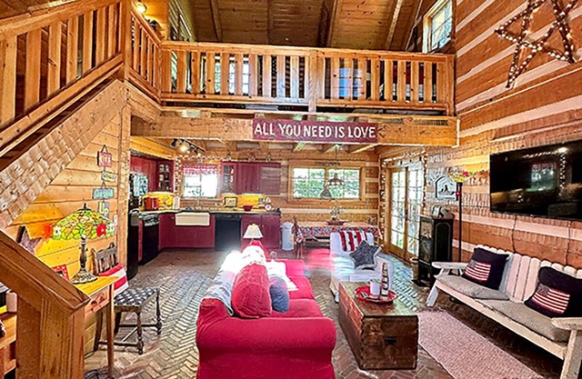 Der Bass Lake Log Cabin mit WIFI Zugang Mount in Willow Cove
