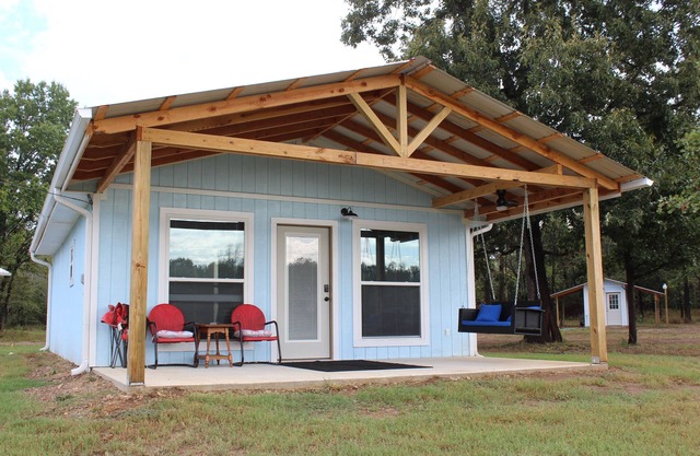 Escape To Nature’s Embrace: Uncle Joe's Creek Retreat - Ruby's Cabin