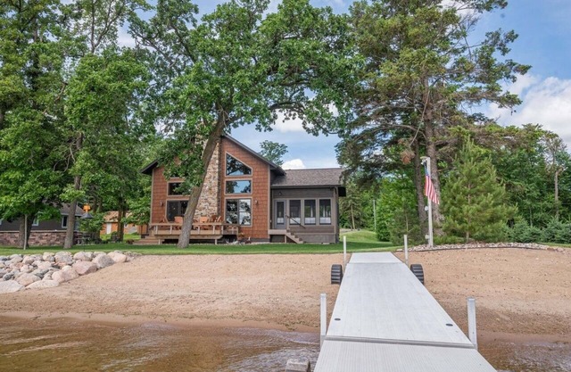 Escape to Paradise Haven on Big Pine Lake in enchanting Perham, MN!