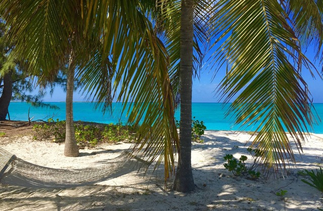 Escape to Paradise, 2 Person Kajak und 2 Paddle Boards enthalten!