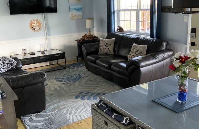 Escape to Seaside Chalet with hot tub at Aboiteau Beach , pet friendly