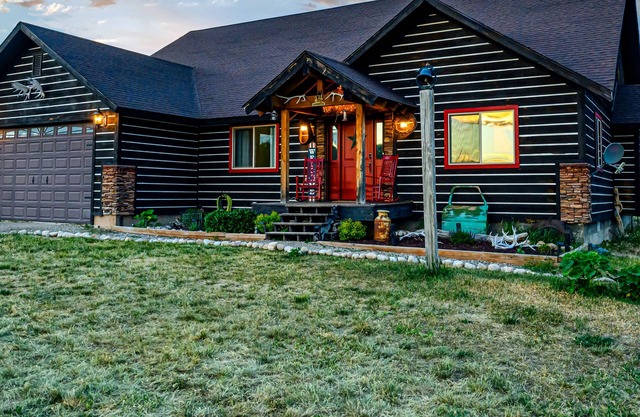 Escape to Teton Creek Ranch, your western adventure starts here!