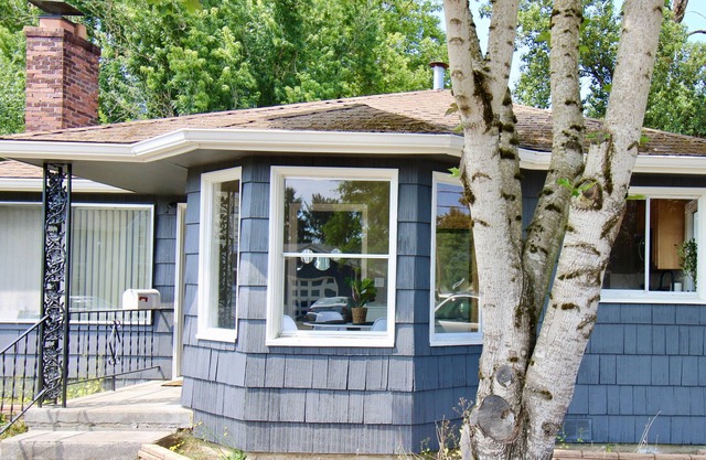 Escape to the heart of Newberg and indulge in the perfect vacation retreat