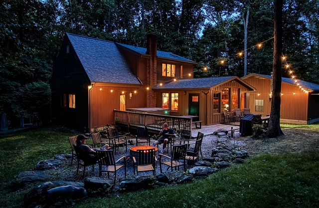 Nature Lover's Escape 5BR on 22 private acres