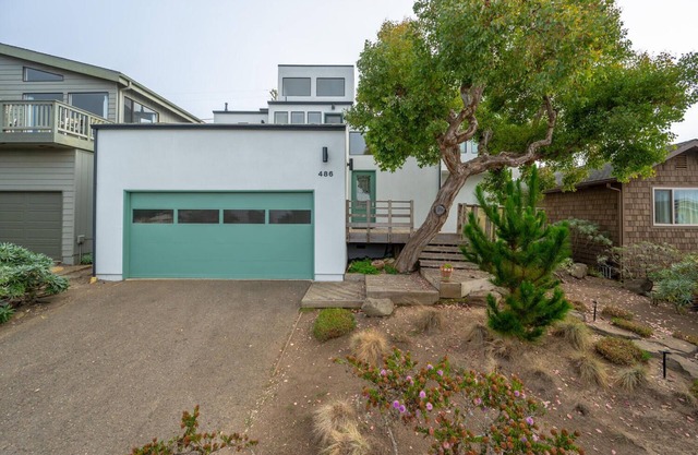 Escape to this monthly, ocean-view rental on Park Hill!