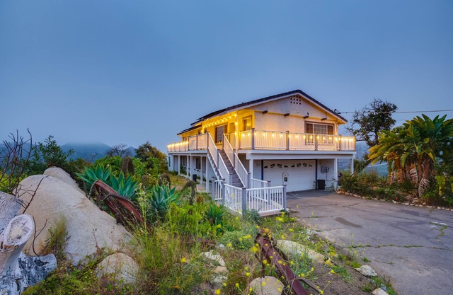 Escondido Hilltop Home w/ Deck & Views!