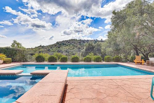Escondido Home Private Pool, 2 Grills and Fire Pit!