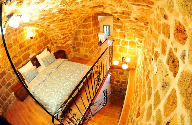 Eski Ev Old House und die Altstadt von Akko