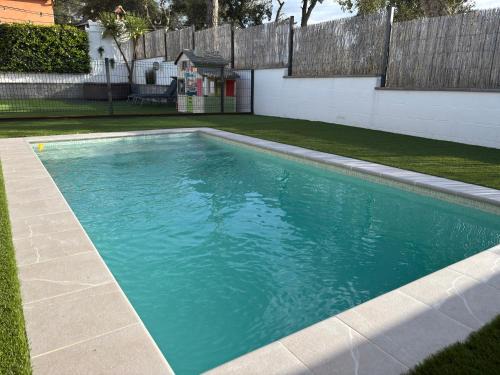 ESPECTACULAR CASA EN LLAGOSTERA - Costa Brava, CON PISCINA